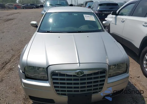 2008 Chrysler 300 Lx from USA, damaged, VIN 2C3LA43R78H208982